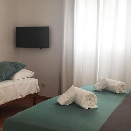 Apartamentos Albertos Санта-Эулалия-дель-Рио Экстерьер фото