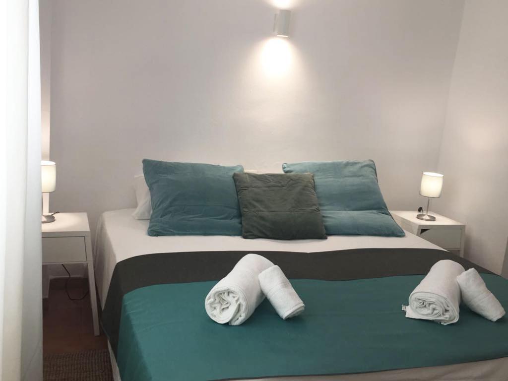 Apartamentos Albertos Санта-Эулалия-дель-Рио Экстерьер фото