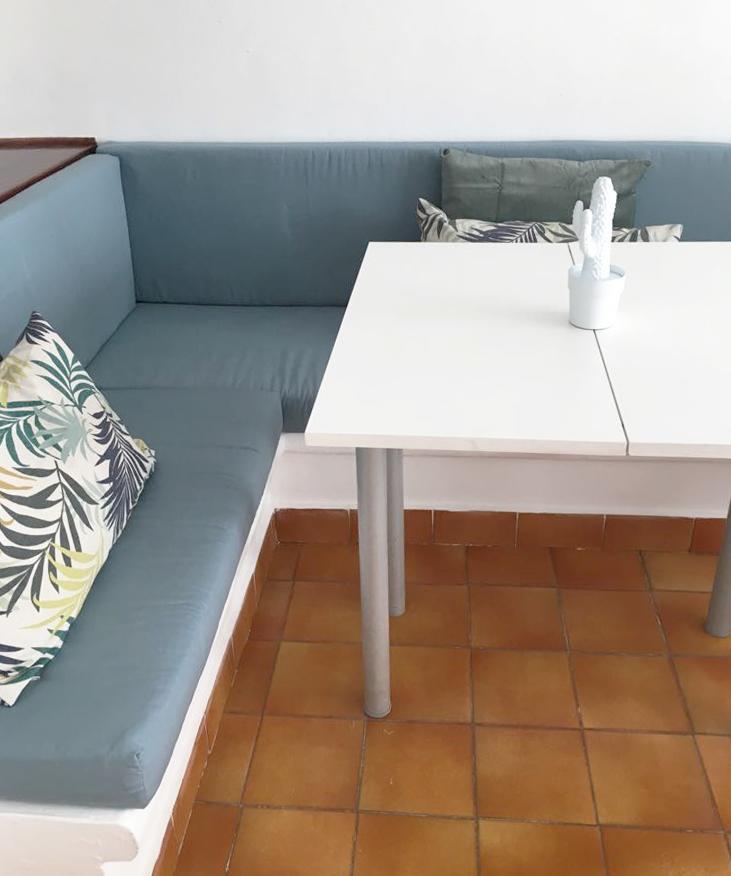 Apartamentos Albertos Санта-Эулалия-дель-Рио Экстерьер фото
